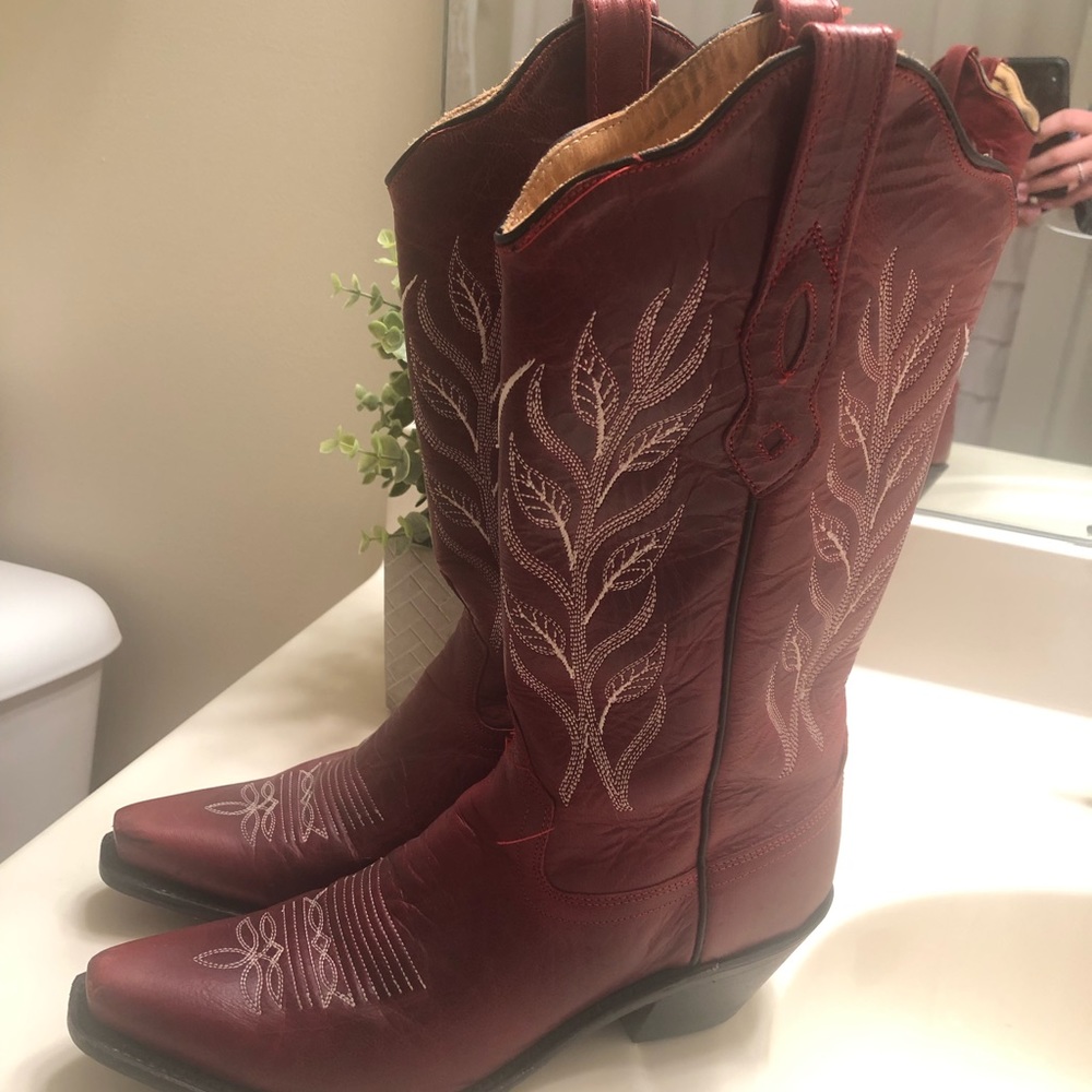 Red Cowboy Boots-Old West